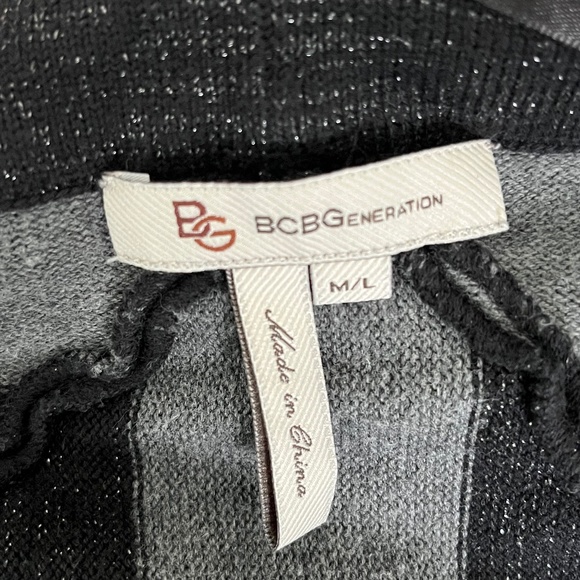 BCBGeneration Black/Gray Contrast Open Front Striped Asymmetrical Cardigan M/L - Picture 7 of 9